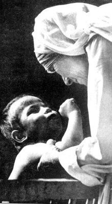 °…Per EssERe DOnnA Ci VuOlE CORaggio…° – Scegli una grande donna della storia e usane la foto nel tuo profilo