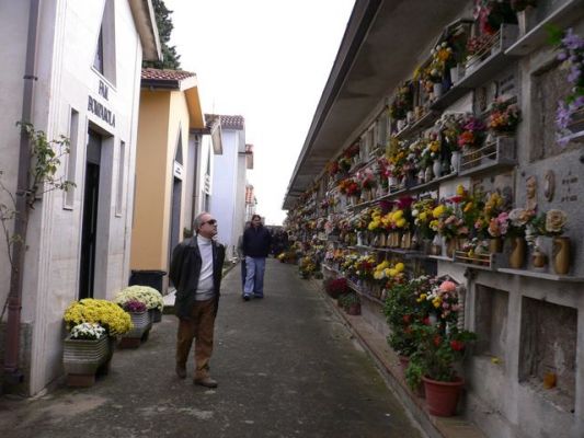 SANT’ANGELO di BROLO – …avanti c’è posto. Nuovi loculi al Cimitero