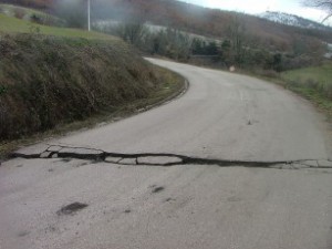 strade-dissestate-capitanata-3_thumb307_