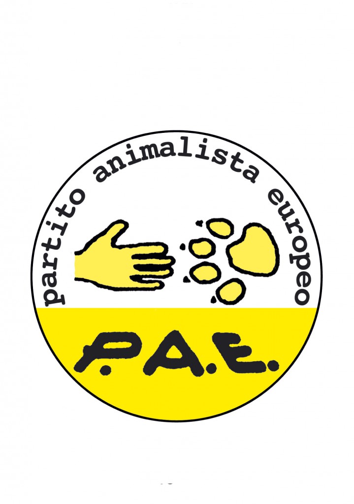 PATTI – Gira in città con un agnello in auto. La Polizia sequesta l’auto e libera l’animale
