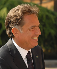 PATTI HA UN NUOVO RESIDENTE …. non votante