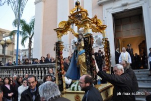 brolo_madonna_uscita_chiesa