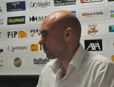 BASKET – L’Upea in vetta.
