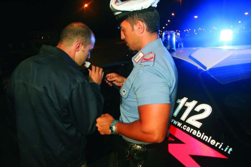 REITANO – Un automobilista denunciato dai Carabinieri per guida in stato di ebbrezza alcolica