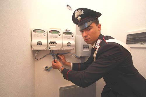 MILAZZO – Arrestati dai Carabinieri per furto di energia elettrica