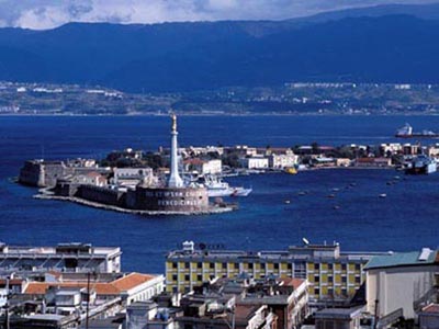 ARIAD E IL TERRITORIO – Minicrociera nello stretto di Messina per i malati di Alzheimer
