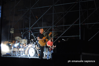 RAF A BROLO – Piazza stracolma – le foto del concerto