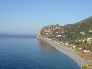 TURISTI SFORTUNATI – Dopo il caso di Amalfi sfiorata la tragedia a Calavà