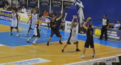 ORLANDINA BASKET – 80 a 55 domenica al PalaFantozzi, in attesa di Thomas De Min