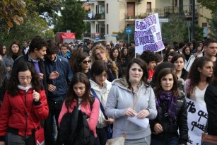 STUDENTI A PATTI – LO SCIOPERO DI OGGI, 7 OTTOBRE 2011