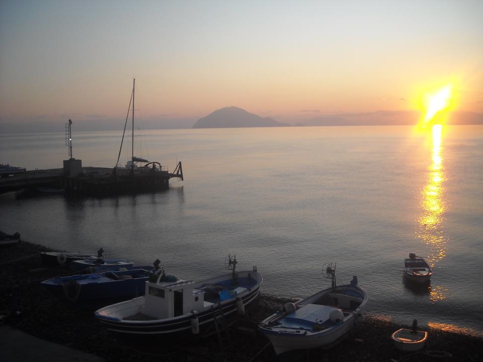 ALICUDI – L’alba sulle Eolie