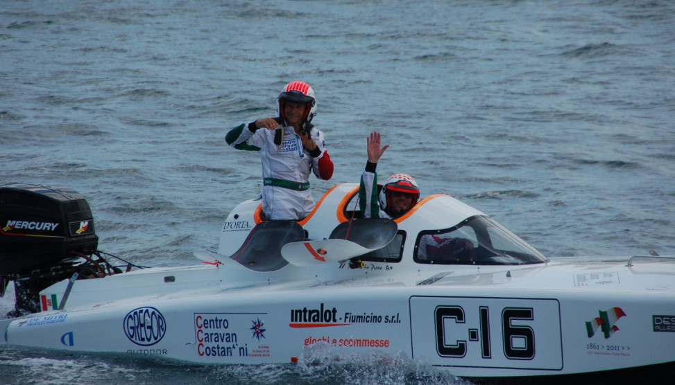 WEEK END DI SPORT D.A-D.D. – Sul podio nel campionato europeo Offshore di Classe 3000