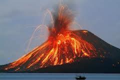Eruzione Stromboli -“Iddu” continua a dare spettacolo