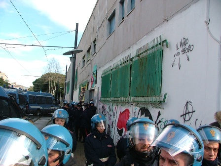 PINELLI “Liberato” – la città attonita!