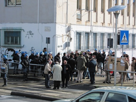 PINELLI “Liberato” – Il comunicato stampa del “Teatro Pinelli Occupato”