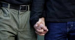PALERMO – COPPIA MEDICI GAY AGGREDITI IN BANCA.
