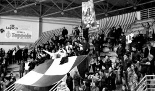 TIFO DA VOLLEY – Gli Ultras con Salvo Messina