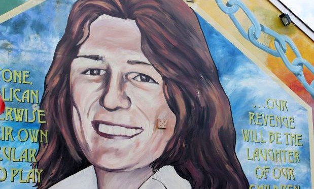 Bobby-Sands-in-un-murales-di-Belfast--Andrea-Lessona-620x410