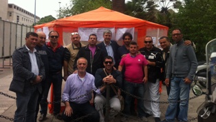 MESSINA – EX GUARDIE GIURATE IN SIT-IN PERMANENTE: