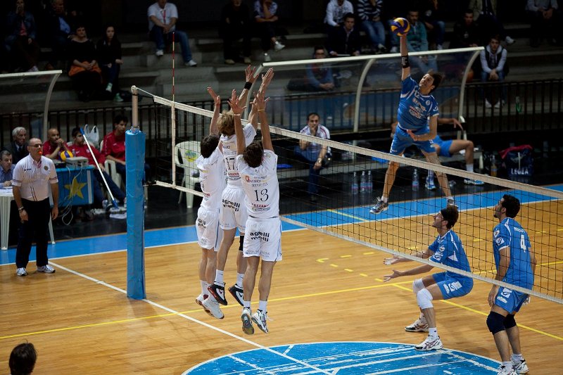 VOLLEY BROLO – Presti cede il testimone a Nuzzo