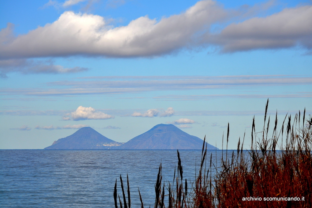 Santa Marina Salina – Precisazioni intorno alle “Vele Blu”