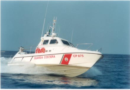 MARE SICURO – Veliero affonda a largo di Barcellona, Capitaneria di Porto salva diportista