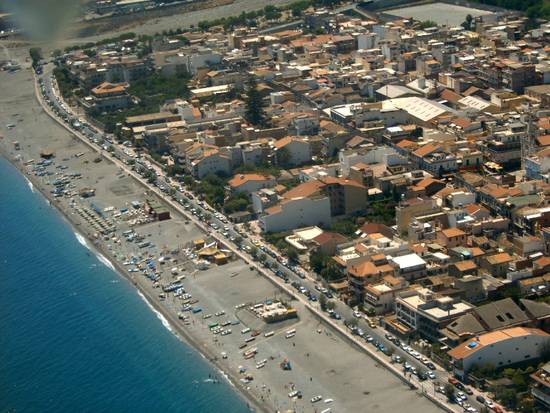 ROCCALUMERA – Lite in hotel: tre feriti