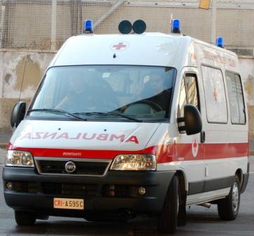 GAGGI – Incidente stradale, due ragazze ferite