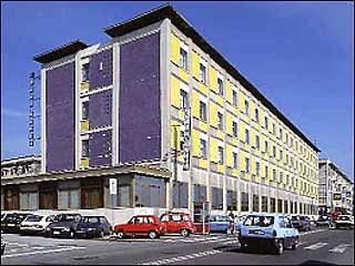 CASA DELLO STUDENTE A MESSINA –  Tutti al Jolly Hotel