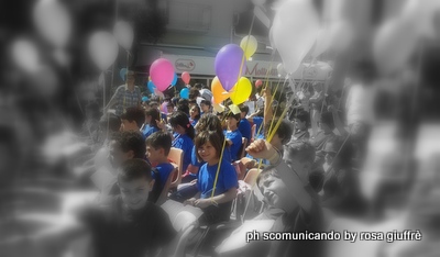 MAMMA DAY – In piazza a Capo d’Orlando gli studenti delle medie e delle elementari