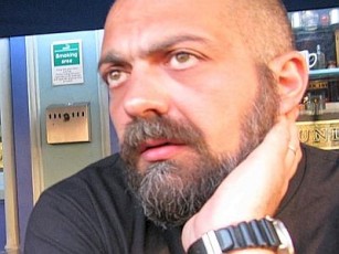 Zetazeroalfa – «Suoni duri per (r)esistere»