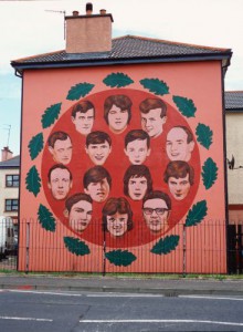 BloodySunday_murales