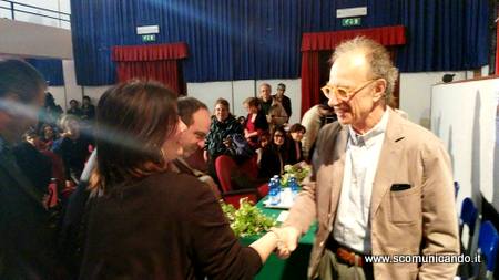 “Mani Pultite” a Brolo – Scuola e Sindaci, Maria, Fiorella, Irene & Gherardo, tra Costituzione e Legalità