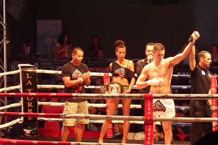 MUAY THAI – IL GIOVANE FIGHTER GABRIELE CASELLA CAMPIONE ITALIANO