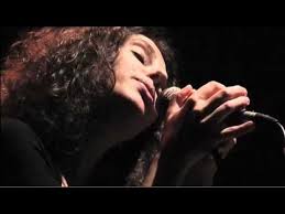 Oriana Civile – Al Folk Club “la Dispensa” di Mirto