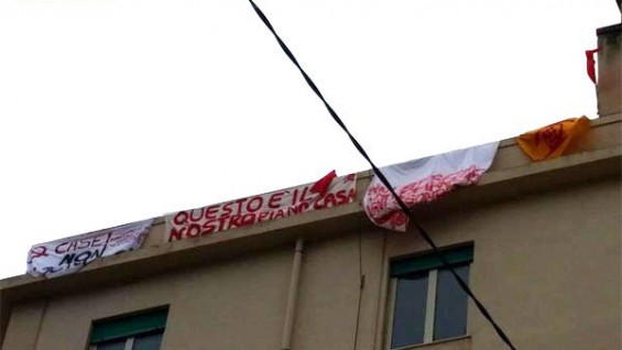 EMERGENZA CASA – Sostegno del Partito Comunista all’occupazione dell’ex Caserma di Messina