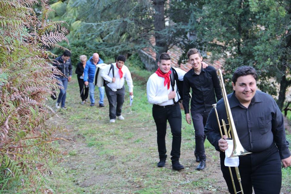PRO LOCO SINAGRA – Passeggiando “In the Wood”