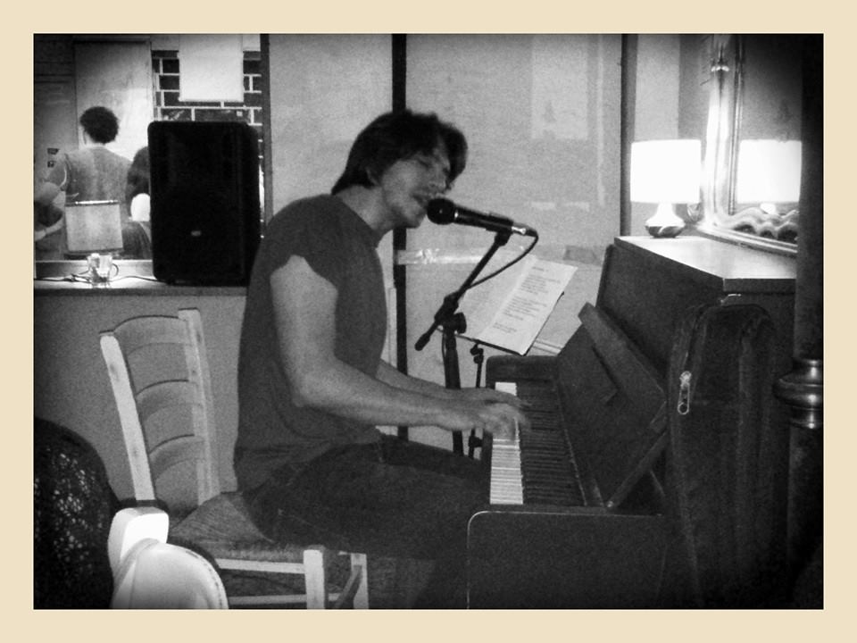 MESSINA – Luciano Panama live il 20 Novembre 2015 alla Feltrinelli Point