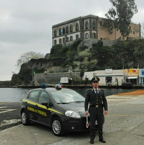 ISOLE EOLIE – Bliz della Guardia di Finanza contro il lavoro nero