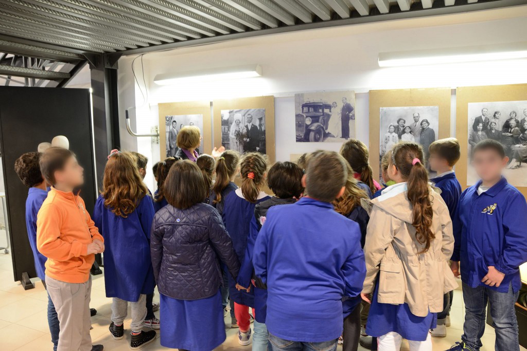 “Familias” – La mostra a Brolo  prorogata fino a mercoledì. Le visite delle Scuole