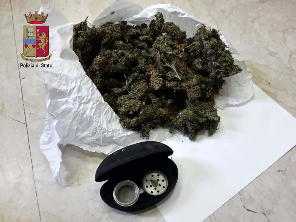 MESSINA – Arrestati dalla Polizia due giovani pusher