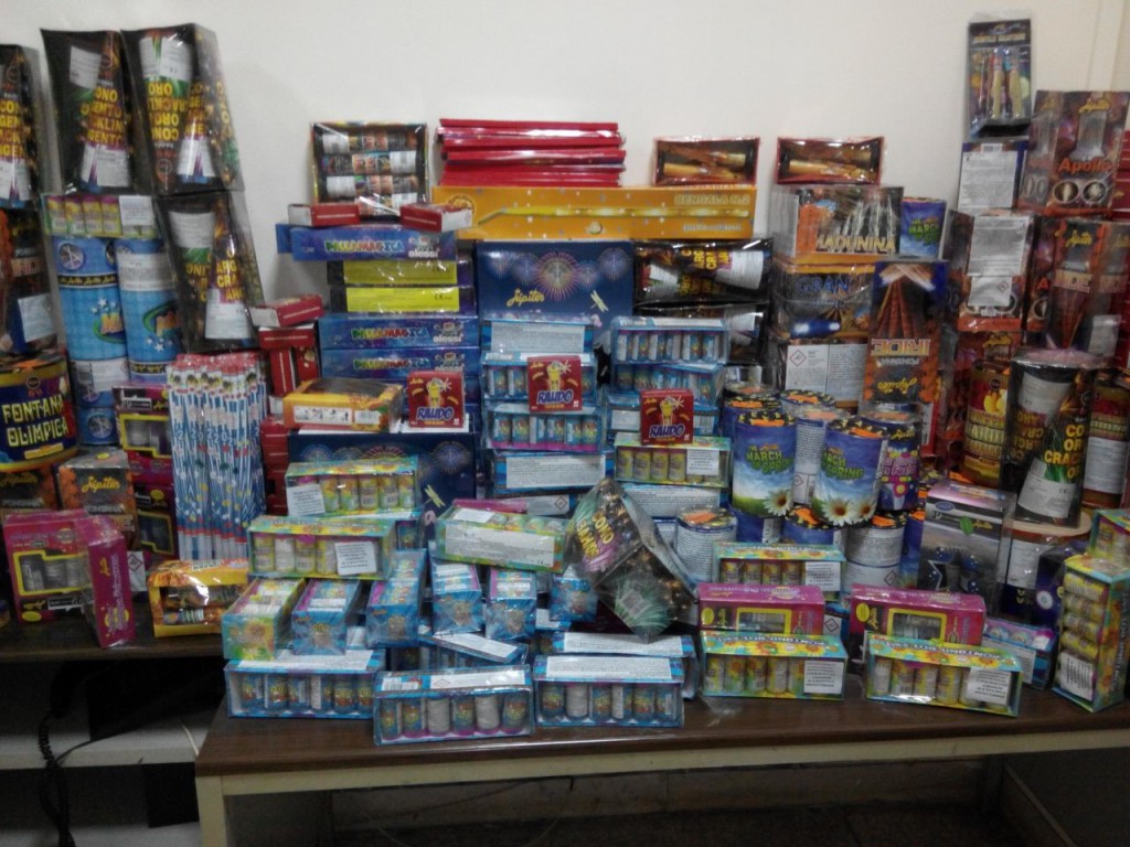 MESSINA – GdF sequestra una tonnellata di fuochi d’artificio