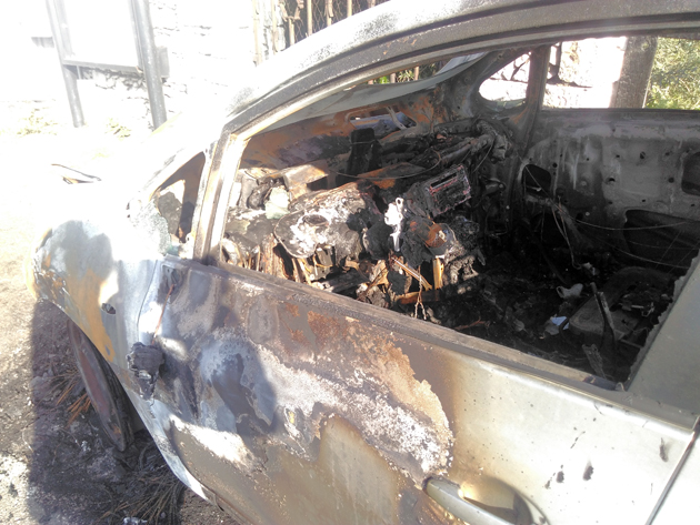 TAORMINA – Due auto in fiamme in poche ore