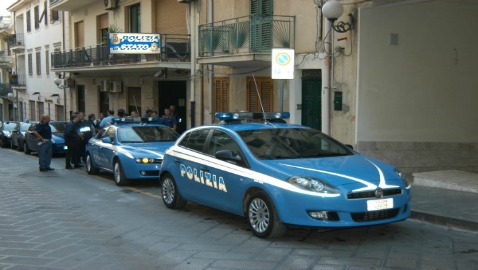 S. AGATA MILITELLO – La Polizia arresta stalker e fratello