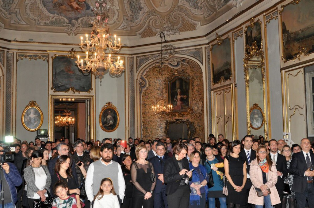 CATANIA – Oltre 300 ospiti festeggiano un anno di laboratorio di ceramico-terapia