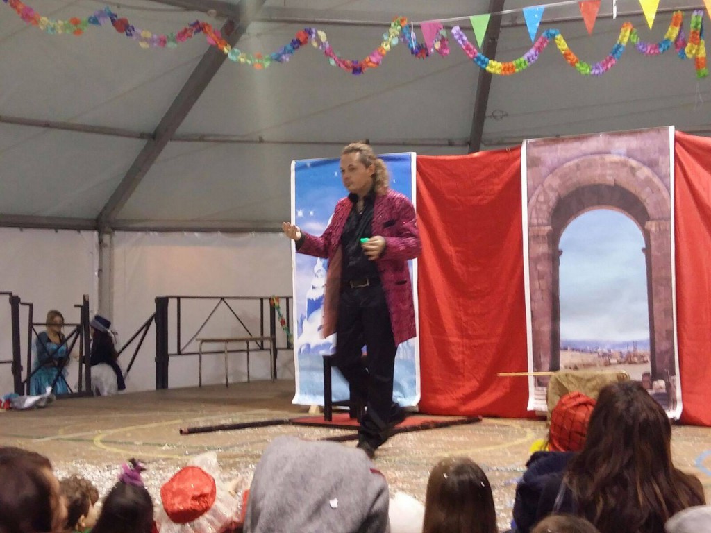 Salvin e la Festa dei Bambini – Ieri, al palatenda di Brolo, tutti in maschera