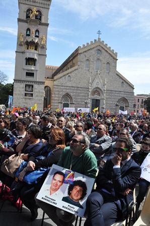 LIBERA A MESSINA IERI – “Ponti di memoria. Luoghi d’impegno”. La fotogallery