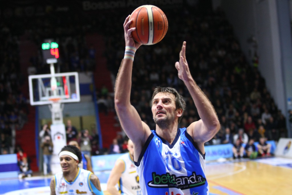 BASKET – L’Orlandina sfiora la grande vittoria al PalaRadi