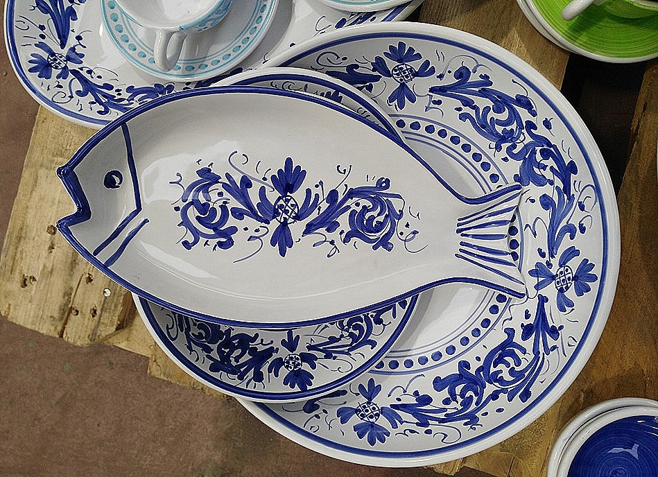 CERAMICHE DI SICILIA – Tutti i colori di “Adelasia”, la nuova linea delle Ceramiche Ruggeri di Patti