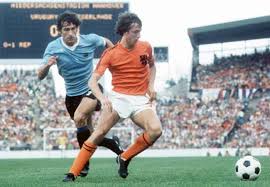 IL PELE’ BIANCO – I​​l mondo del calcio piange la scomparsa di Johan Cruijff